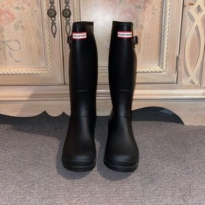 Black hunter rain boots